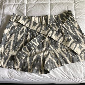 Patterned shorts